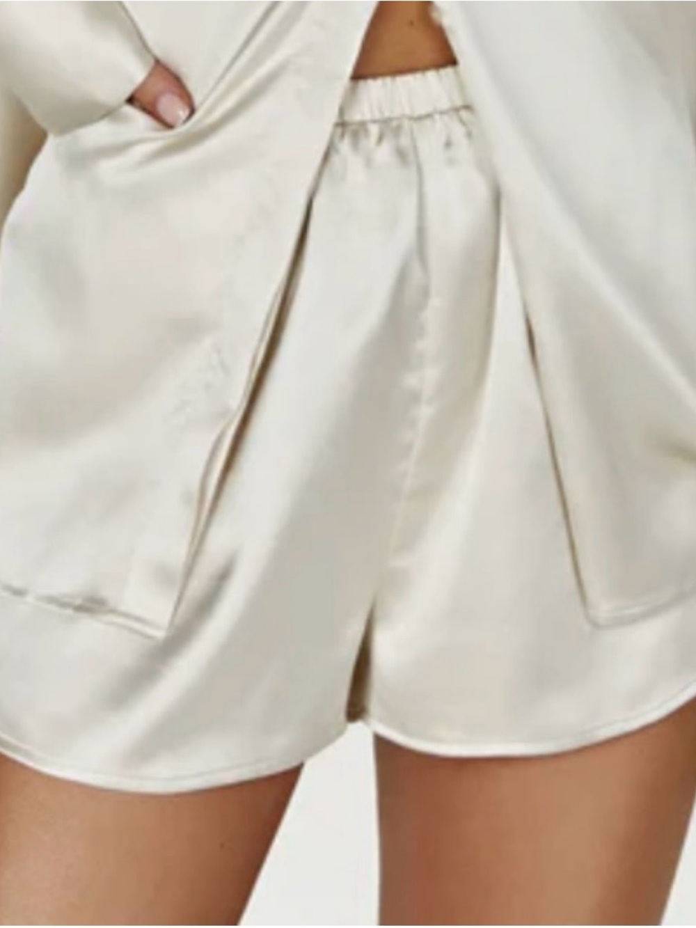 Meshki Meera Satin Shorts Ivory Size Medium
